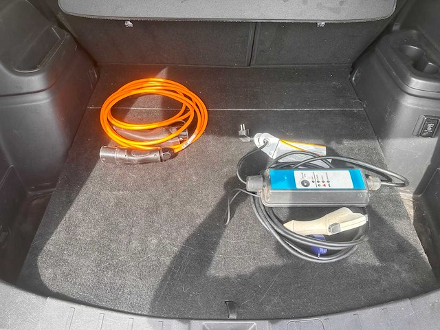 Mitsubishi outlander 2.4 phev pure ; h-539-rf - afbeelding 8 van  17