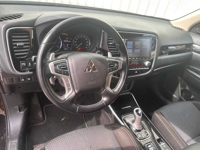 Mitsubishi outlander 2.4 phev pure ; h-539-rf - afbeelding 15 van  17