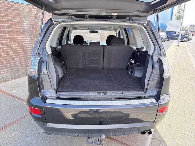 Mitsubishi outlander 3.0 v6 4wd | 2-ztx-62 i - afbeelding 16 van  32