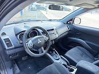 Mitsubishi outlander 3.0 v6 4wd | 2-ztx-62 i - afbeelding 31 van  32