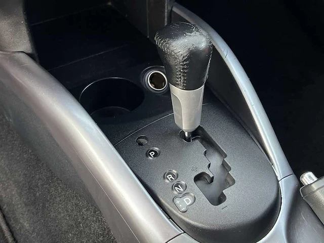 Mitsubishi outlander 3.0 v6 4x4 | 25-nzg-7 - afbeelding 7 van  24