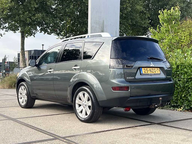 Mitsubishi outlander 3.0 v6 4x4 | 25-nzg-7 - afbeelding 13 van  24