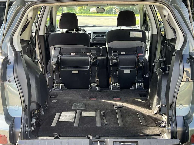 Mitsubishi outlander 3.0 v6 4x4 | 25-nzg-7 - afbeelding 14 van  24