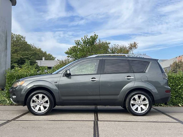 Mitsubishi outlander 3.0 v6 4x4 | 25-nzg-7 - afbeelding 23 van  24