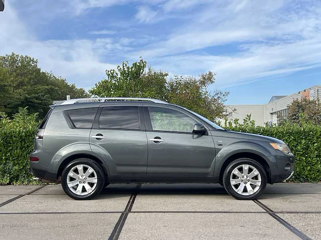 Mitsubishi outlander 3.0 v6 4x4 | 25-nzg-7 - afbeelding 24 van  24