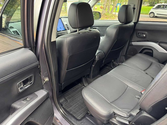 Mitsubishi outlander 4x4 lpg g3 2.4 intense+ 96-klk-1 - afbeelding 29 van  30
