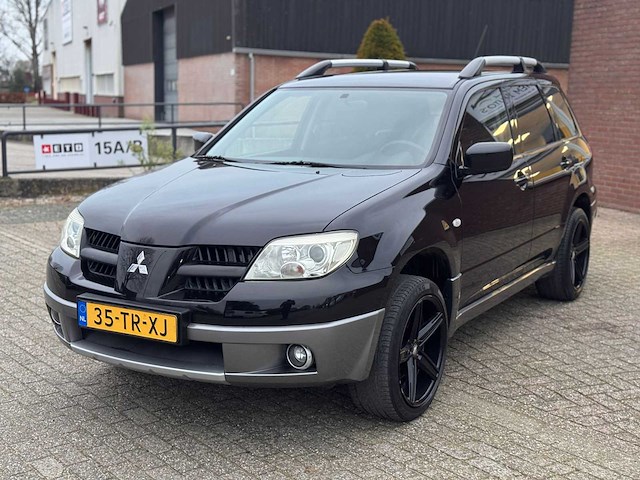 Mitsubishi outlander sport 2.0 invite plus, 35-tr-xj - afbeelding 1 van  18
