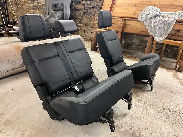 Mitsubishi pajero 2008 achterbank - afbeelding 1 van  5