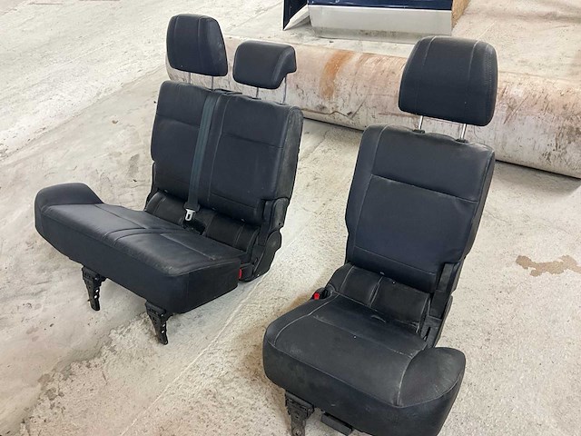 Mitsubishi pajero 2008 achterbank - afbeelding 2 van  5
