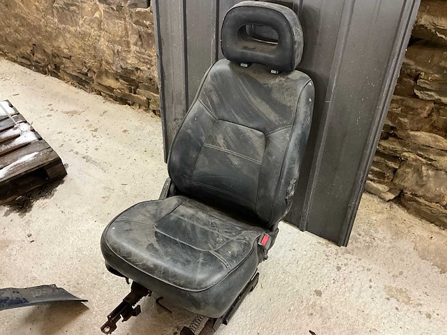 Mitsubishi pajero onderdelen lot - afbeelding 2 van  12