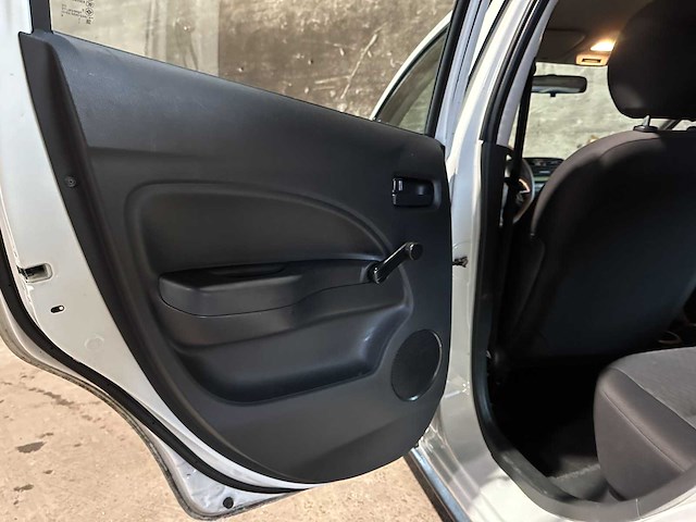 Mitsubishi space star 1.0 cleartec cool+ 70pk 2019 (origineel-nl), zb-729-k - afbeelding 29 van  46