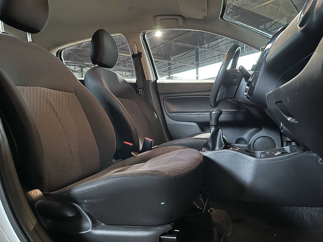 Mitsubishi space star 1.0 cleartec cool+ 70pk 2019 (origineel-nl), zb-729-k - afbeelding 36 van  46