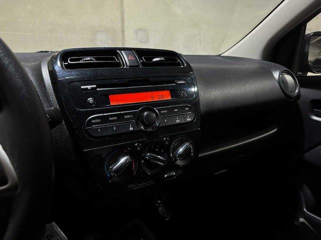 Mitsubishi space star 1.0 cool+ 71pk 2020 (origineel-nl), g-295-zz - afbeelding 18 van  38