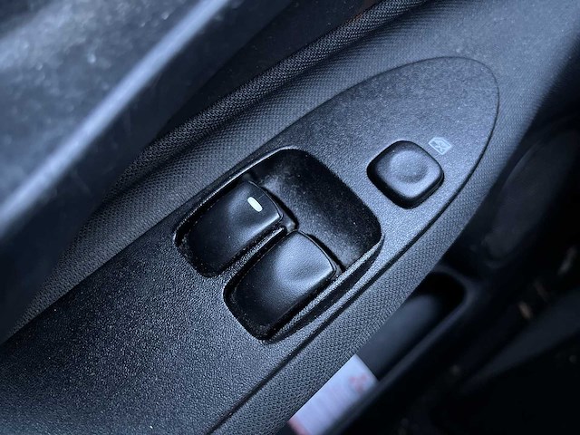 Mitsubishi space star 1.6 family diamond 2002 | 78-jt-xb - afbeelding 19 van  21