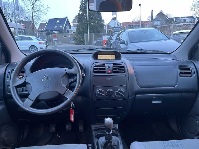 Mitsubishi space star 1.6 family diamond 2002 | 78-jt-xb - afbeelding 2 van  2
