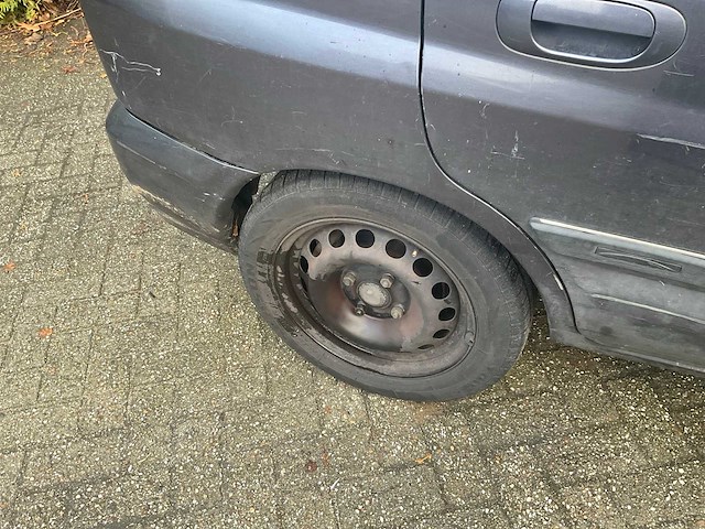 Mitsubishi space star 78-rb-sn - afbeelding 28 van  31