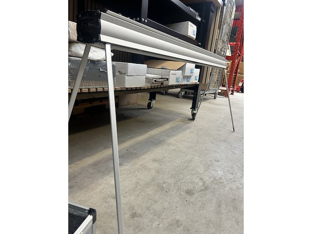 Mitsubishi xd430u projector met scherm - afbeelding 8 van  10