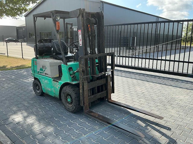 Mitsubisshi fg15 vorkheftruck - afbeelding 2 van  24