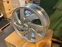 Mitsubitshi velg (4x) - afbeelding 1 van  5