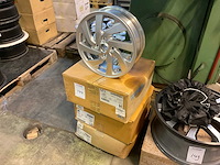Mitsubitshi velg (4x) - afbeelding 2 van  5