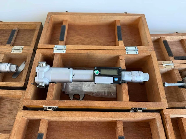 Mitutoyo - driepunts binnenmaatmicrometer (11x) - afbeelding 5 van  9
