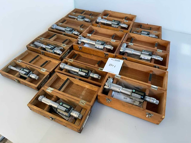 Mitutoyo - driepunts binnenmaatmicrometer (11x) - afbeelding 6 van  9