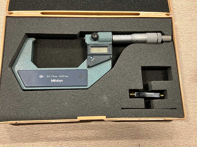 Mitutoyo 0,001 buitenmaat micrometer - afbeelding 2 van  3