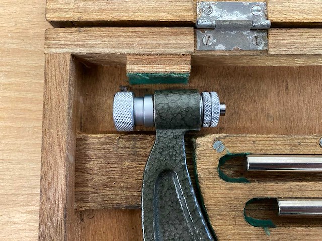 Mitutoyo 100-200mm micrometer - afbeelding 4 van  4