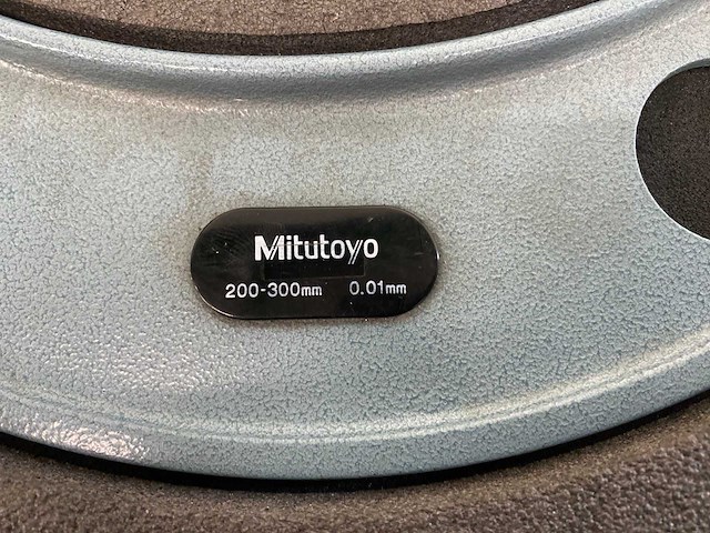 Mitutoyo 200-300mm buitenmicrometer - afbeelding 3 van  7