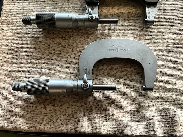 Mitutoyo 25-50 buitenmaat micrometer (3x) - afbeelding 2 van  5