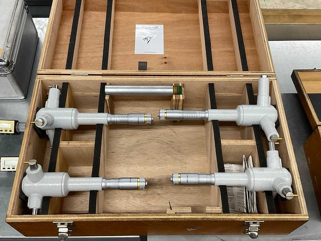 Mitutoyo 368-915 4-delige binnenschroefmaat set - afbeelding 1 van  7