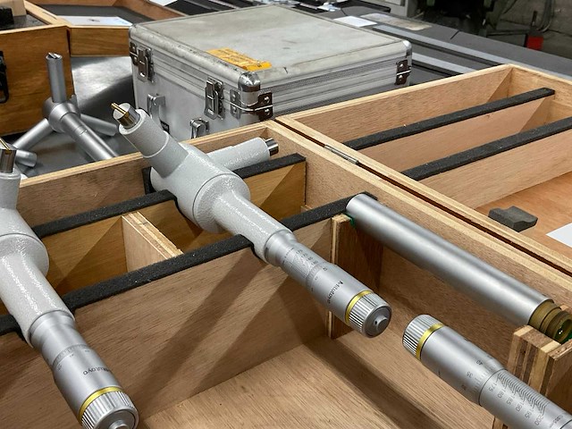 Mitutoyo 368-915 4-delige binnenschroefmaat set - afbeelding 5 van  7