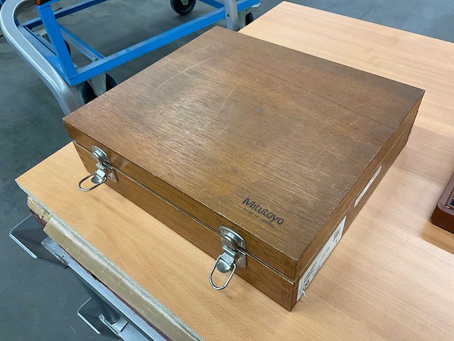 Mitutoyo 368-954 3-point micrometer set (4x) in houten kist - afbeelding 3 van  3