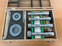 Mitutoyo 368-992 driepunts binnenmicrometer set (4x) nieuw in houten kist. - afbeelding 2 van  5