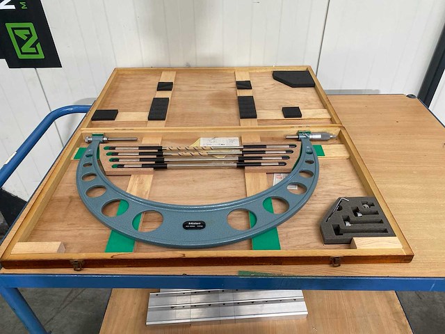 Mitutoyo 400-500mm buitenmicrometer - afbeelding 1 van  8