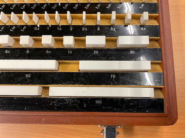 Mitutoyo 516-347 doos keramische eindmaten - afbeelding 5 van  7