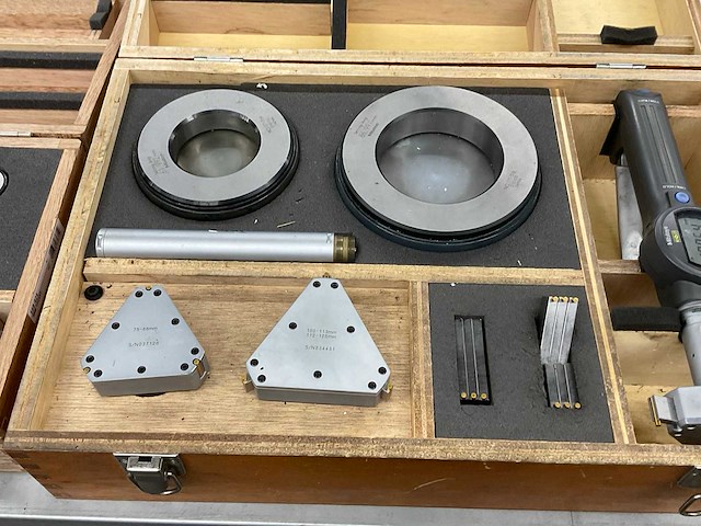 Mitutoyo 568-926 driepunts binnenmaatmicrometer set - afbeelding 5 van  5
