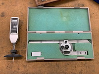 Mitutoyo 575-113 afschuiningsgradenboog en meetklok met diepte opzetstuk - afbeelding 1 van  5
