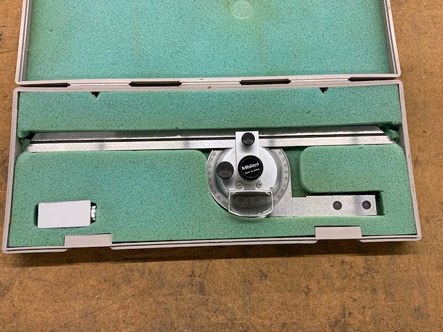 Mitutoyo 575-113 afschuiningsgradenboog en meetklok met diepte opzetstuk - afbeelding 4 van  5