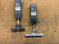 Mitutoyo 575-121 /id-u1025 meetklok met diepte opzetstuk (2x) - afbeelding 1 van  4