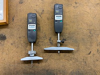 Mitutoyo 575-121 /id-u1025 meetklok met diepte opzetstuk (2x) - afbeelding 1 van  2
