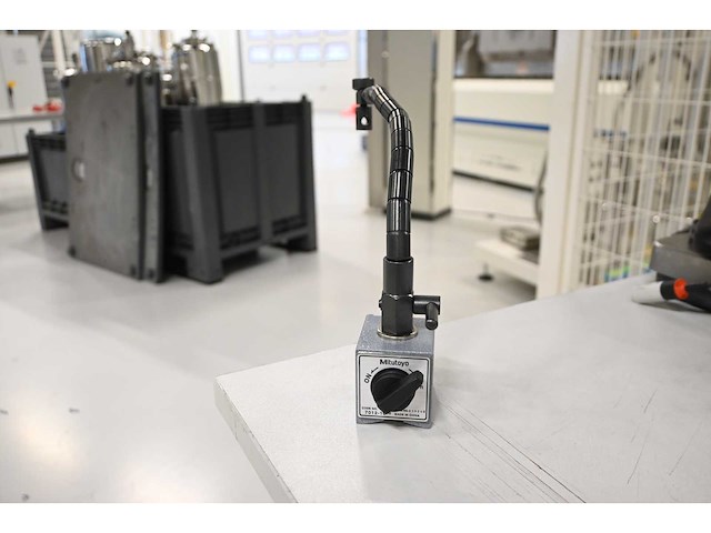 Mitutoyo 7012-10 magnetische meetklok statief - afbeelding 1 van  3