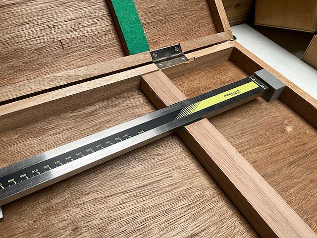 Mitutoyo absolute digimatic digitale schuifmaat 1000 mm - afbeelding 3 van  3