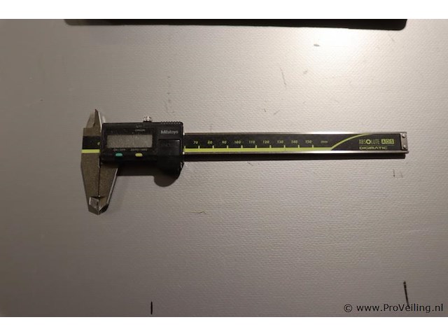 Mitutoyo absolute digimatic digitale schuifmaat - afbeelding 2 van  4