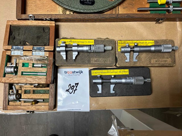 Mitutoyo binnenmaat micrometer (3x) - afbeelding 1 van  1