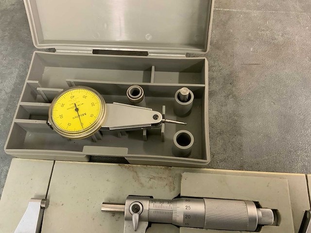 Mitutoyo buitenmaat micrometer en meettaster - afbeelding 4 van  4