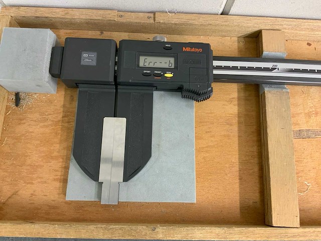 Mitutoyo cd-100c cfc-150g digitale schuifmaat (2x) - afbeelding 4 van  6