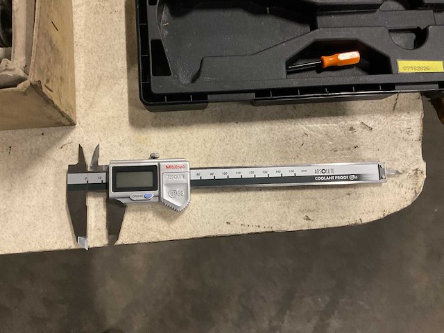 Mitutoyo cd-15pp digitale schuifmaat - afbeelding 1 van  4