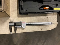 Mitutoyo cd-15pp digitale schuifmaat - afbeelding 1 van  4