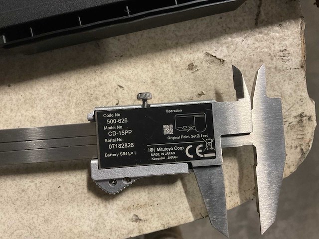 Mitutoyo cd-15pp digitale schuifmaat - afbeelding 2 van  4